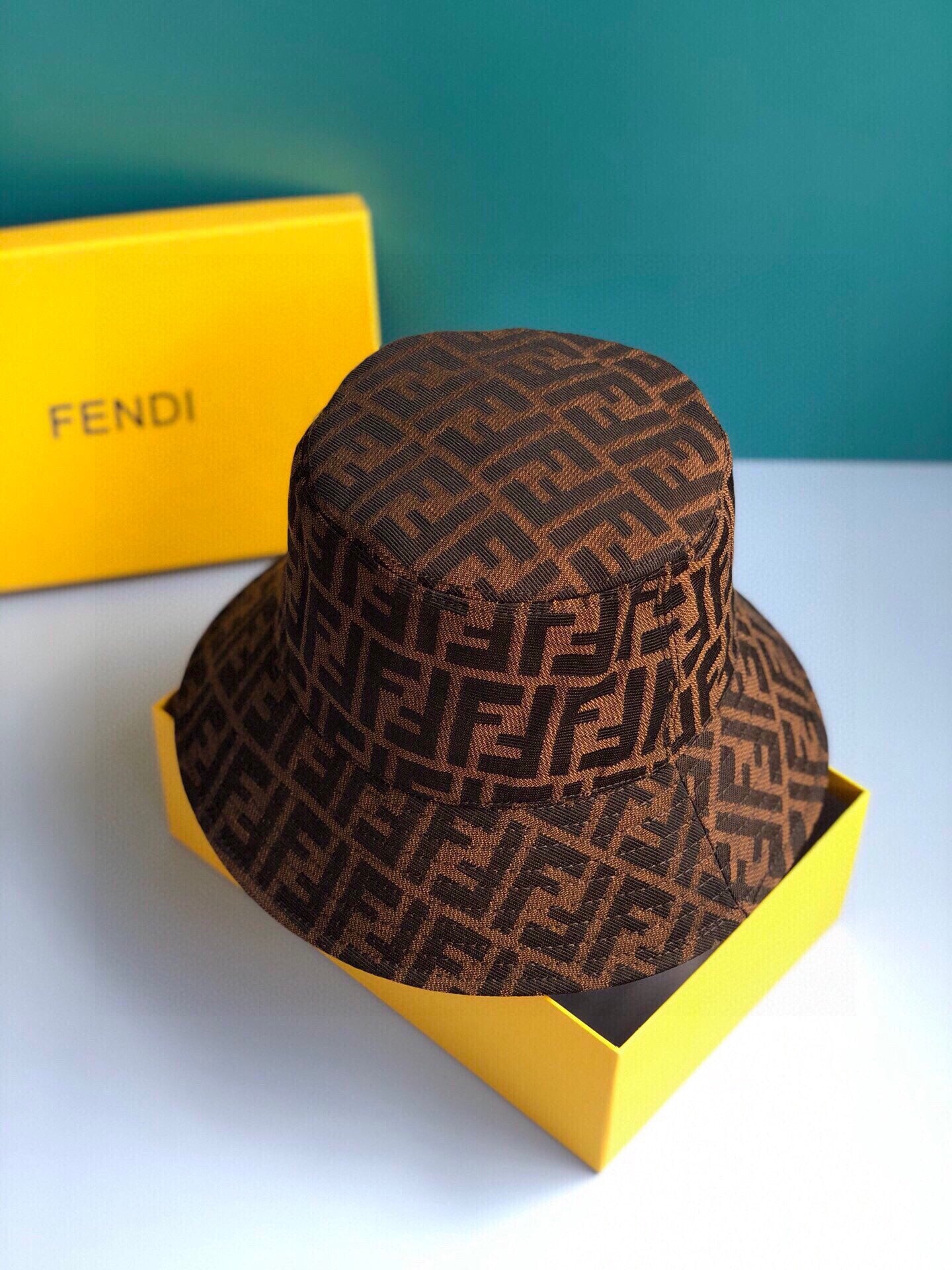 Fenny monogram hat