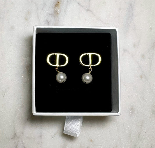 Adore you pearly studs