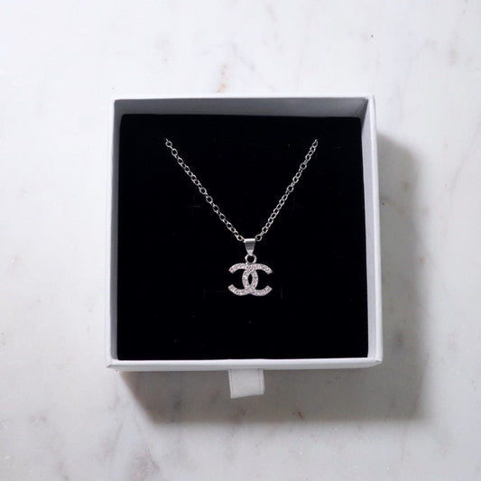 Classic Cs necklace