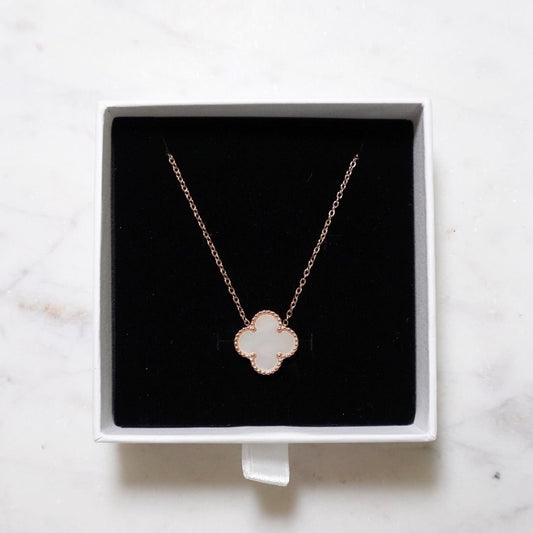 Clover necklace